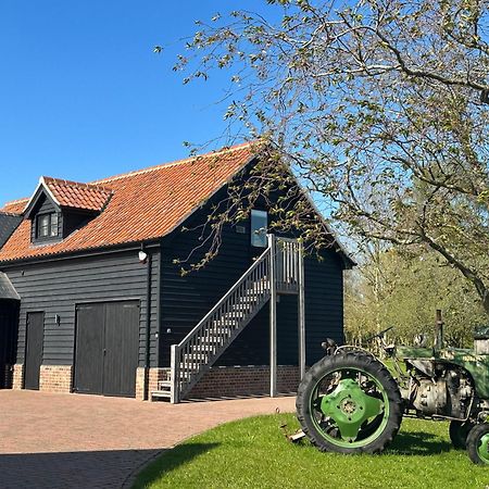 The Old Piggery, Cart Lodge In Newbourne Exteriör bild
